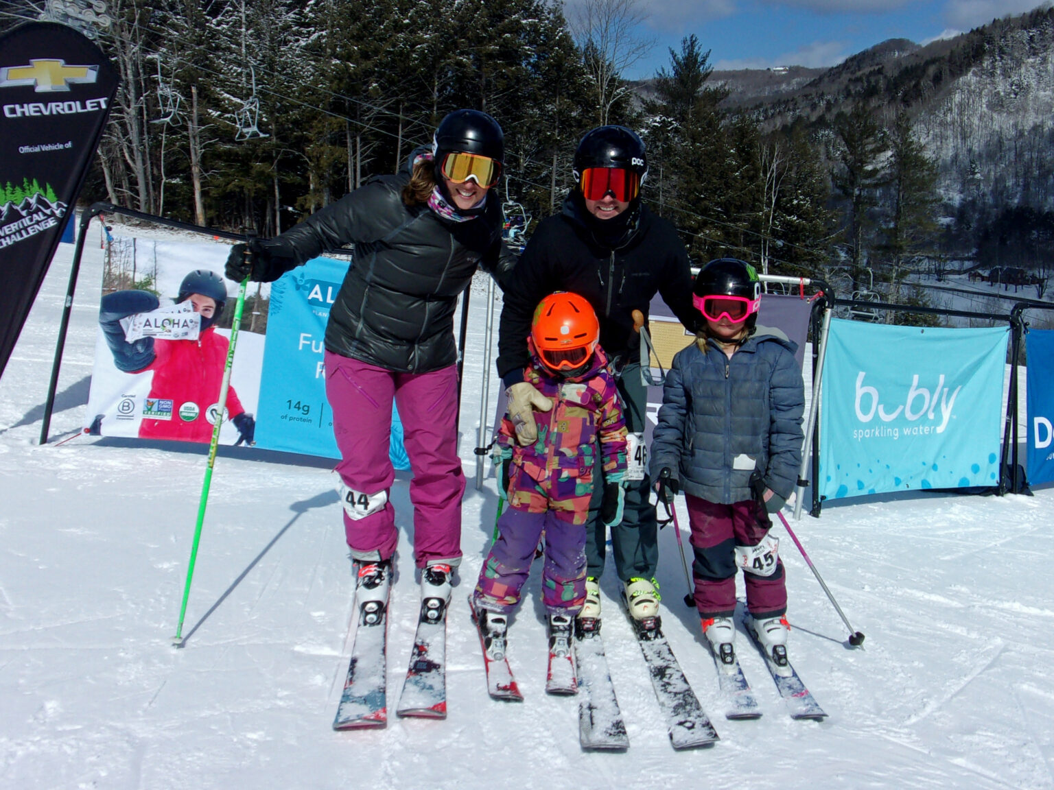 Family-at-Saskadena-SIx-small-100_0490-1536×1152